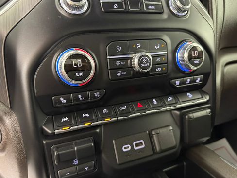 Used 2019 GMC Sierra 1500 Denali w/ Technology Package AWD/4WD image 20