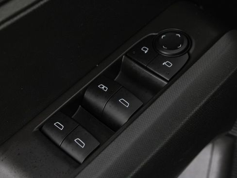 Used 2023 GMC Canyon Elevation image 19