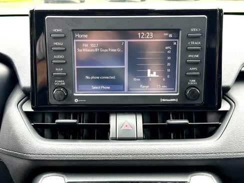 Used 2022 Toyota RAV4 LE FWD image 19