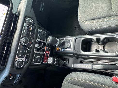 Used 2025 Jeep Gladiator Sport AWD/4WD image 30