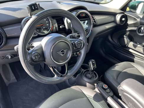 Used 2020 MINI Cooper 2-Door Hardtop image 16