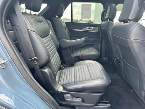 Used 2026 Ford Explorer ST-Line w/ ST-Line Street Pack AWD/4WD image 30
