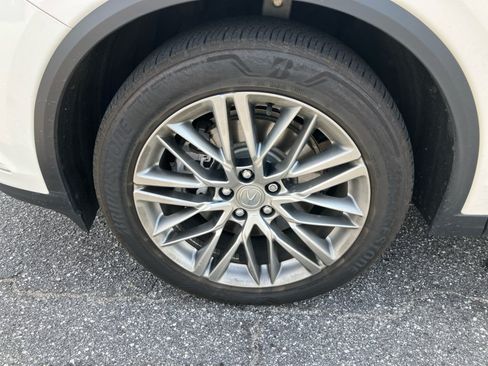 Used 2024 Acura MDX SH-AWD w/ Advance Package image 29