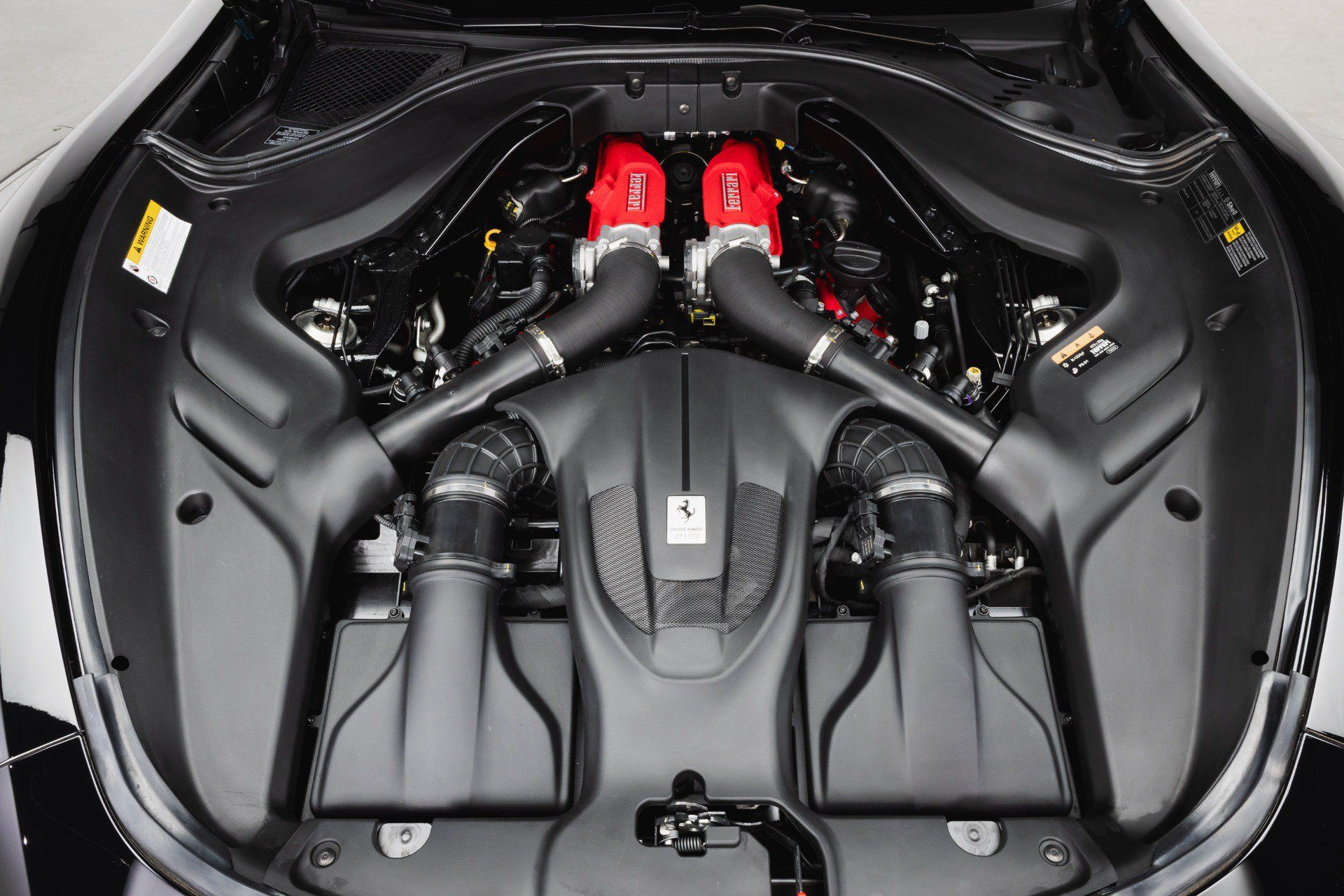 Certified 2024 Ferrari Roma Spider RWD image 94