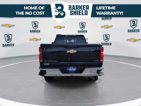 Used 2025 Chevrolet Silverado 2500 LTZ w/ LTZ Premium Package AWD/4WD image 7