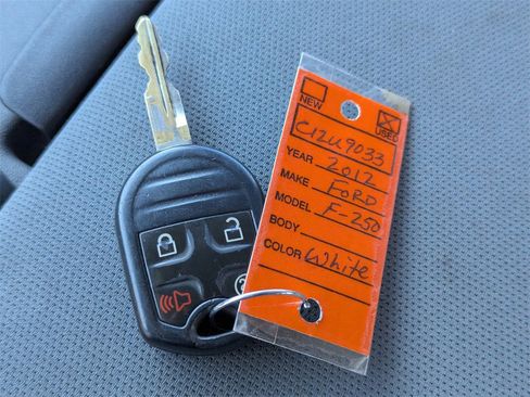 Used 2012 Ford F250 XLT w/ Advanced Security Group image 19