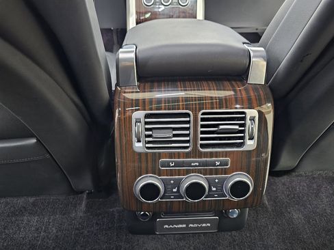 Used 2017 Land Rover Range Rover HSE image 27