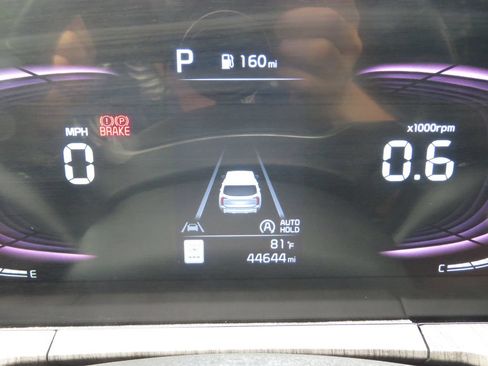 Used 2023 Kia Telluride EX w/ EX Captain's Chair Package AWD/4WD image 23