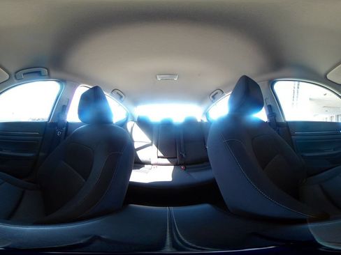 Used 2025 Nissan Altima 2.5 SV FWD image 43