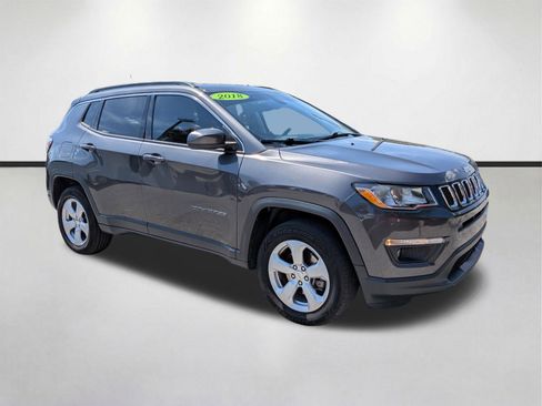 Used 2019 Jeep Compass Latitude AWD/4WD image 1
