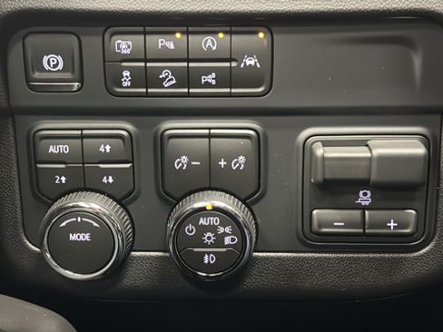 New 2026 Chevrolet Tahoe Premier AWD/4WD image 35