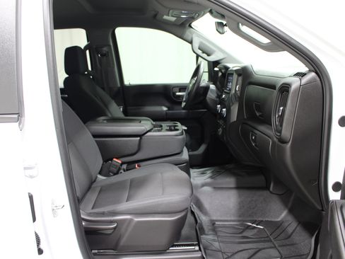 Used 2024 Chevrolet Silverado 2500 Custom RWD image 22