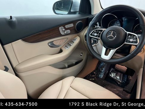 Certified 2022 Mercedes-Benz GLC 300 4MATIC w/ Premium Package Lite image 11