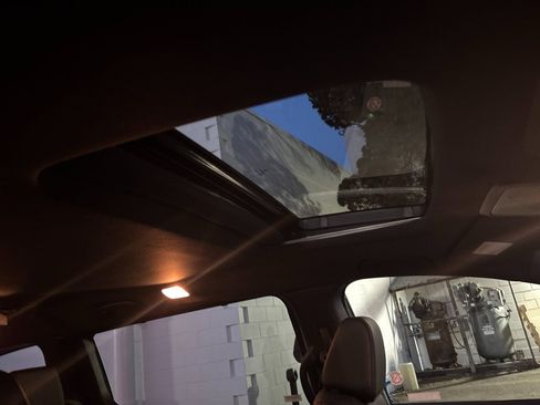 Used 2025 Honda Odyssey Sport-L image 19