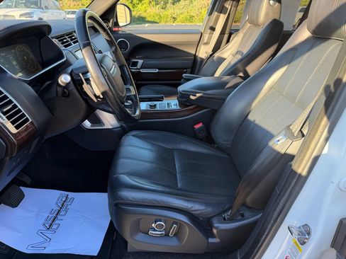 Used 2017 Land Rover Range Rover HSE AWD/4WD image 11