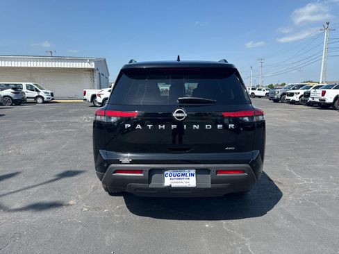 Used 2025 Nissan Pathfinder SV AWD/4WD image 4