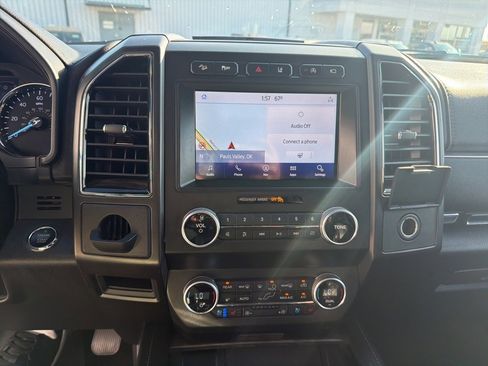 Used 2021 Ford Expedition Max Limited image 11