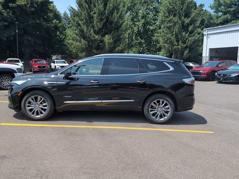 Used 2023 Buick Enclave Avenir w/ Avenir Technology Package AWD/4WD image 6