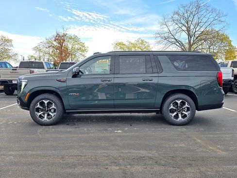 New 2026 GMC Yukon XL AT4 Ultimate AWD/4WD image 6