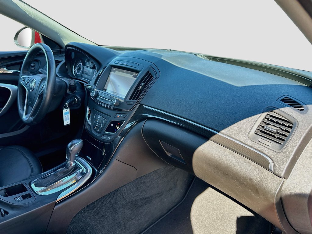 Used 2017 Buick Regal Sport Touring FWD image 37