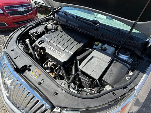 Used 2010 Buick LaCrosse CX image 37
