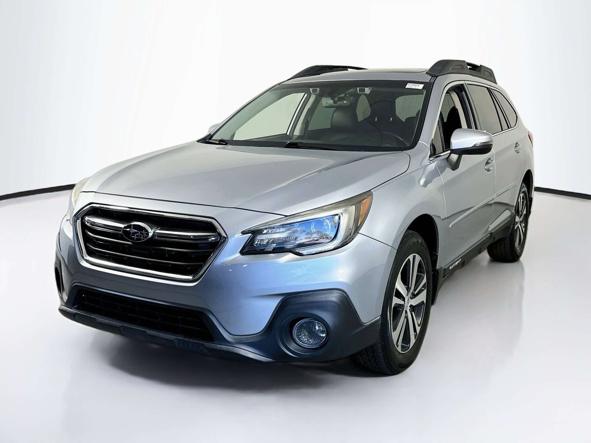 Used 2019 Subaru Outback 2.5i Limited AWD/4WD image 1