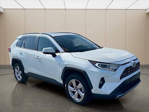 Used 2020 Toyota RAV4 Limited AWD/4WD image 2