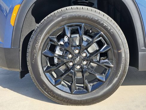 New 2026 Chevrolet Traverse LT w/ Midnight/Sport Edition FWD image 13