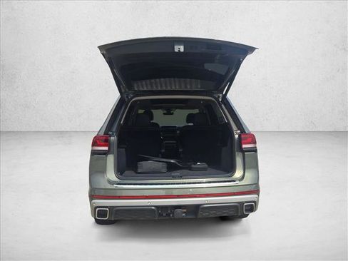 Used 2024 Volkswagen Atlas Peak Edition SE image 6