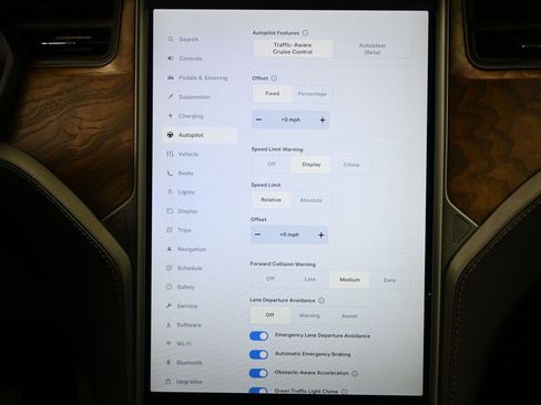 Used 2020 Tesla Model X Long Range image 28