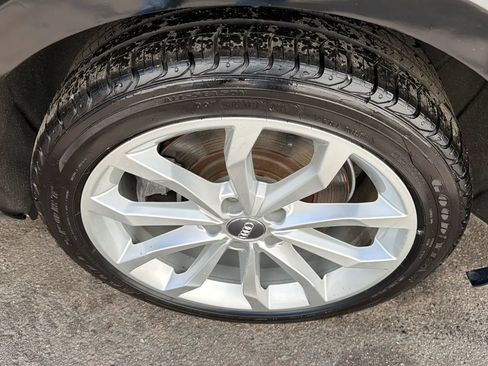 Used 2019 Audi A4 2.0T Premium Plus w/ Premium Plus Package AWD/4WD image 9