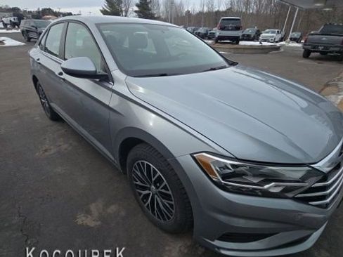 Used 2021 Volkswagen Jetta S image 9