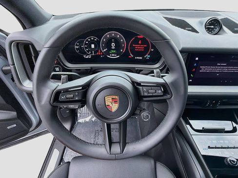 Used 2026 Porsche Cayenne E-Hybrid AWD/4WD image 40