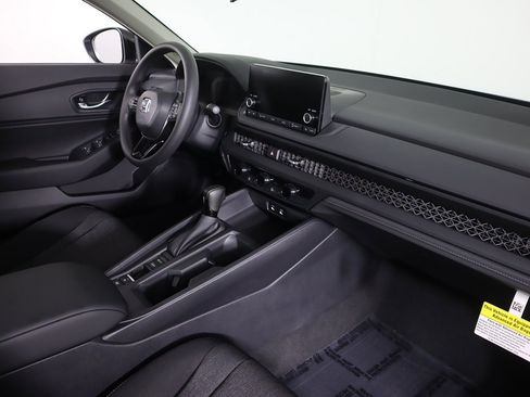 New 2025 Honda Accord SE image 18