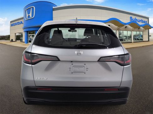 Used 2024 Honda HR-V LX image 7