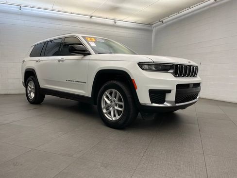 Used 2023 Jeep Grand Cherokee L Laredo RWD image 3