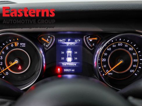 Used 2023 Jeep Gladiator Sport image 17