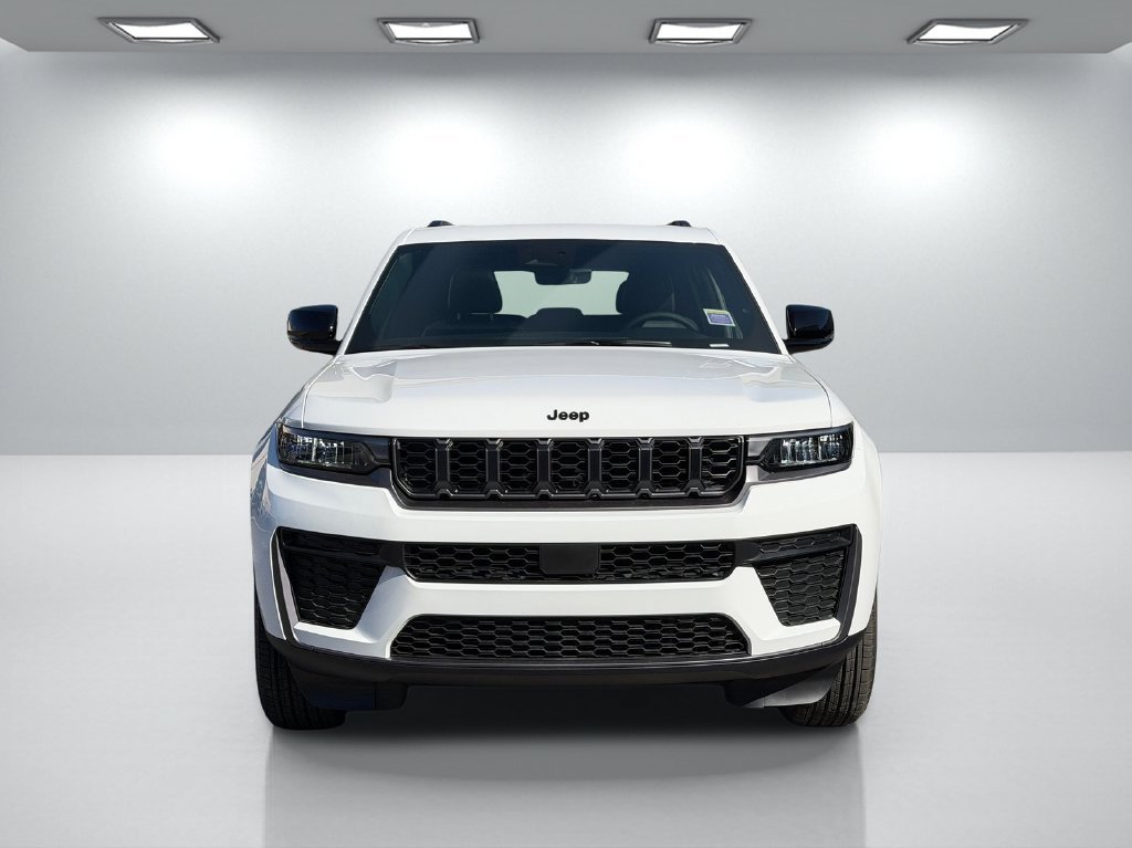New 2026 Jeep Grand Cherokee Altitude AWD/4WD image 9