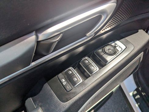 Used 2021 Kia Telluride LX FWD image 10