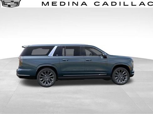 New 2026 Cadillac Escalade ESV Platinum Luxury AWD/4WD image 5