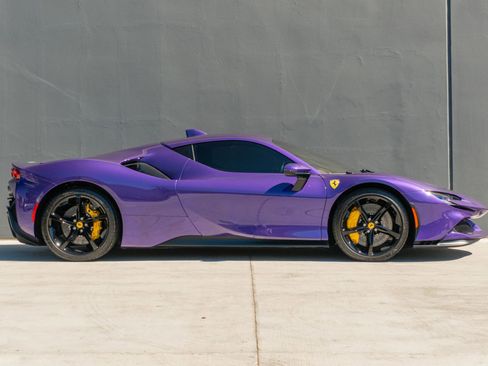 Used 2022 Ferrari SF90 Stradale image 6