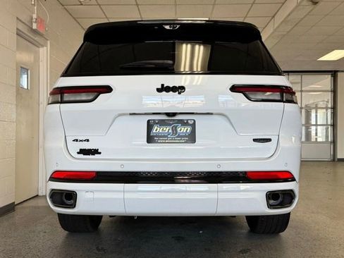 Used 2024 Jeep Grand Cherokee L Summit AWD/4WD image 7