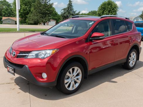 Used 2015 Toyota RAV4 Limited AWD/4WD image 5