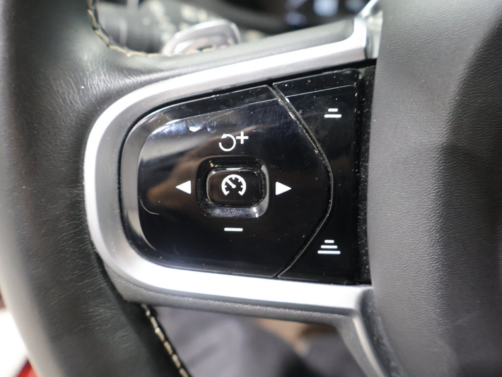 Used 2019 Volvo S60 T6 R-Design AWD/4WD image 33