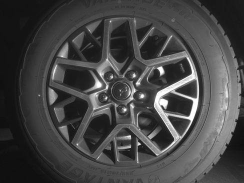 Used 2025 Jeep Wrangler Sahara AWD/4WD image 12