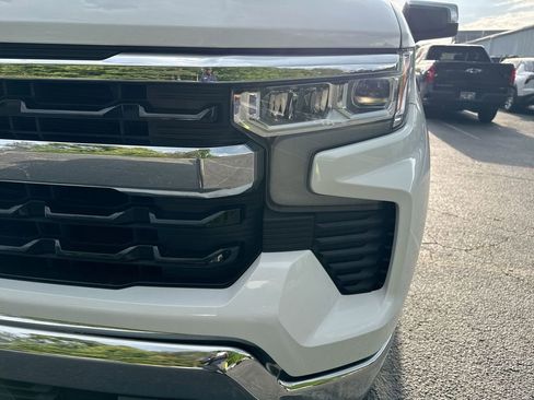Used 2024 Chevrolet Silverado 1500 LT RWD image 10