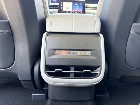 New 2026 Lincoln Nautilus Premier AWD/4WD image 17