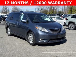 Used 2017 Toyota Sienna XLE Premium video 1