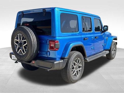 New 2025 Jeep Wrangler Unlimited Sahara w/ Safety Group AWD/4WD image 9