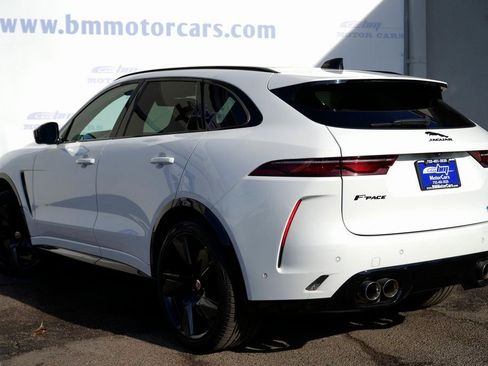 Used 2022 Jaguar F-PACE SVR image 4